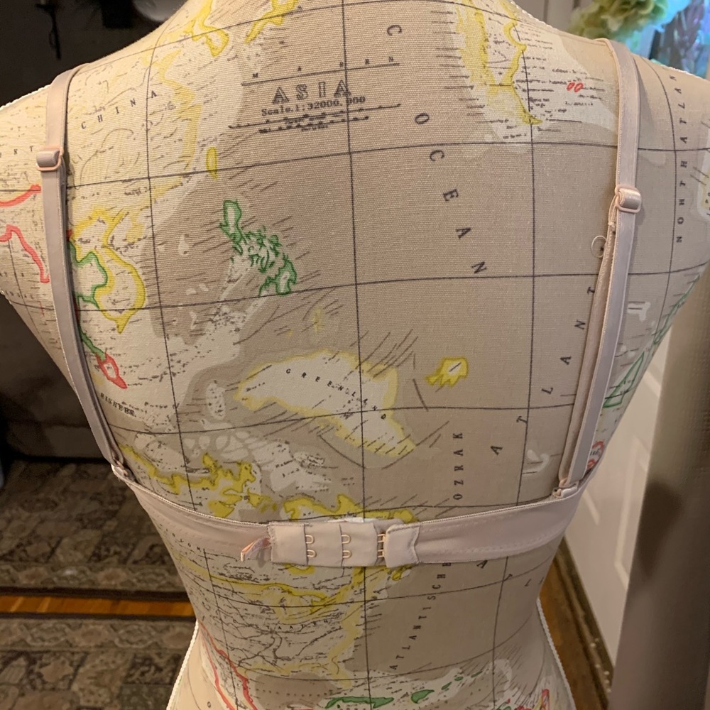 Pink Victoria’s Secret Wear Everywhere Super Push - Picture 4 of 6